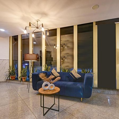Gallivanto Inn Дели Экстерьер фото