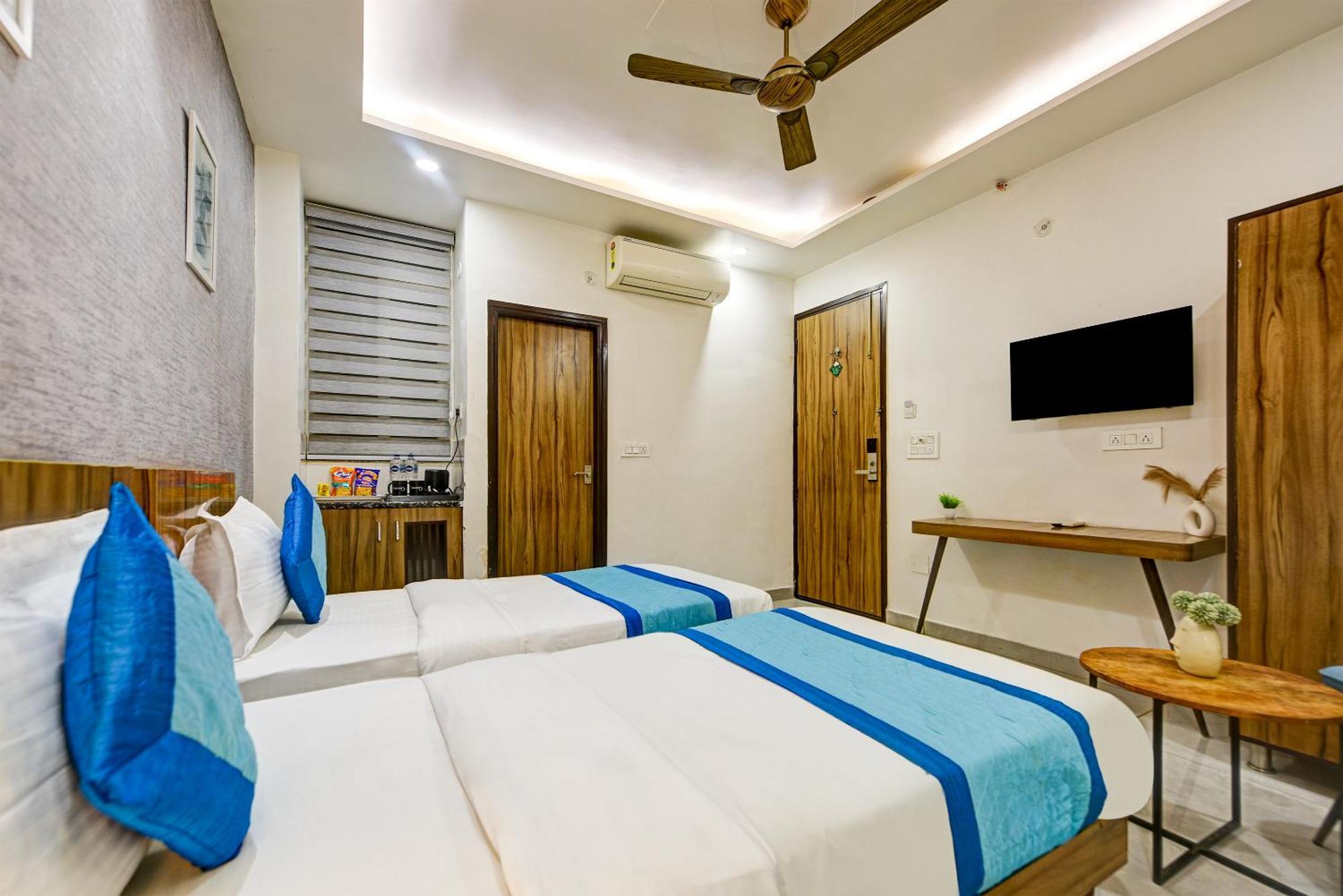 Gallivanto Inn Дели Экстерьер фото