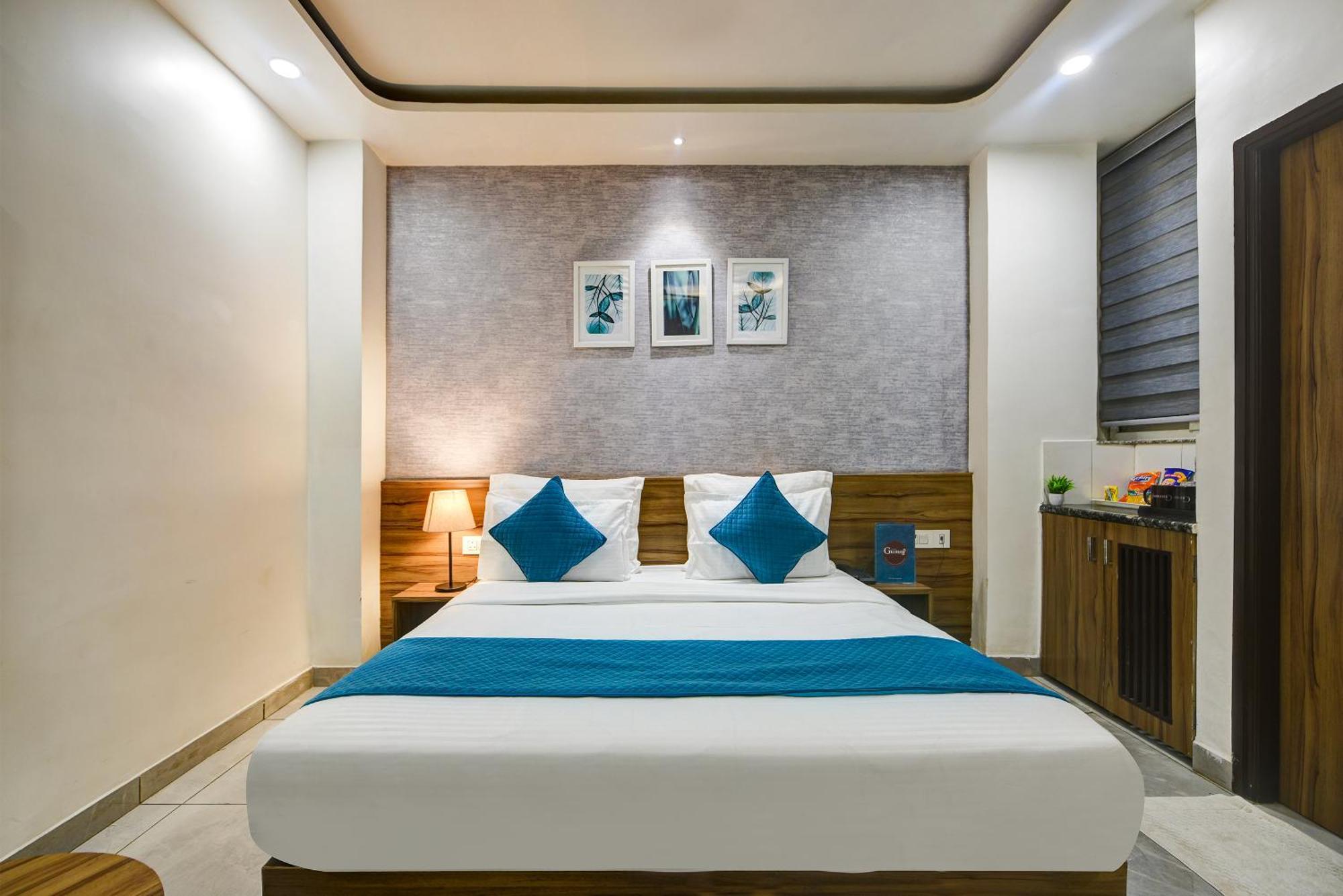 Gallivanto Inn Дели Экстерьер фото